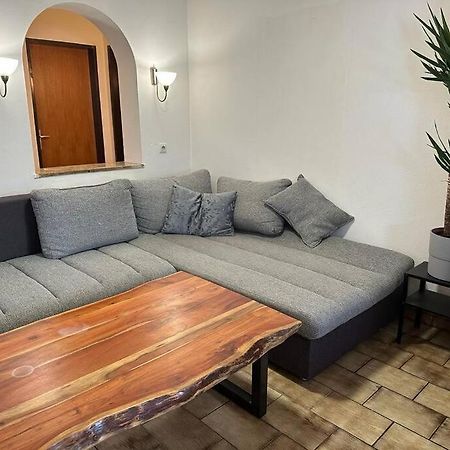 Geraeumige Rustikale Tiroler Wohnung 1-8 Personen Имст Экстерьер фото