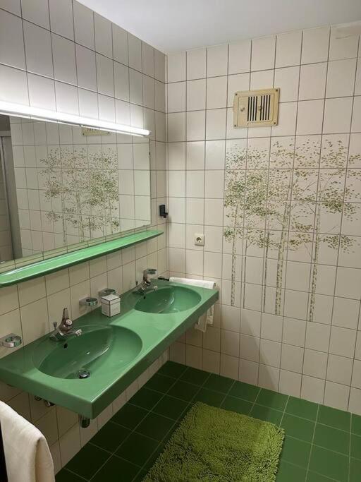 Geraeumige Rustikale Tiroler Wohnung 1-8 Personen Имст Экстерьер фото